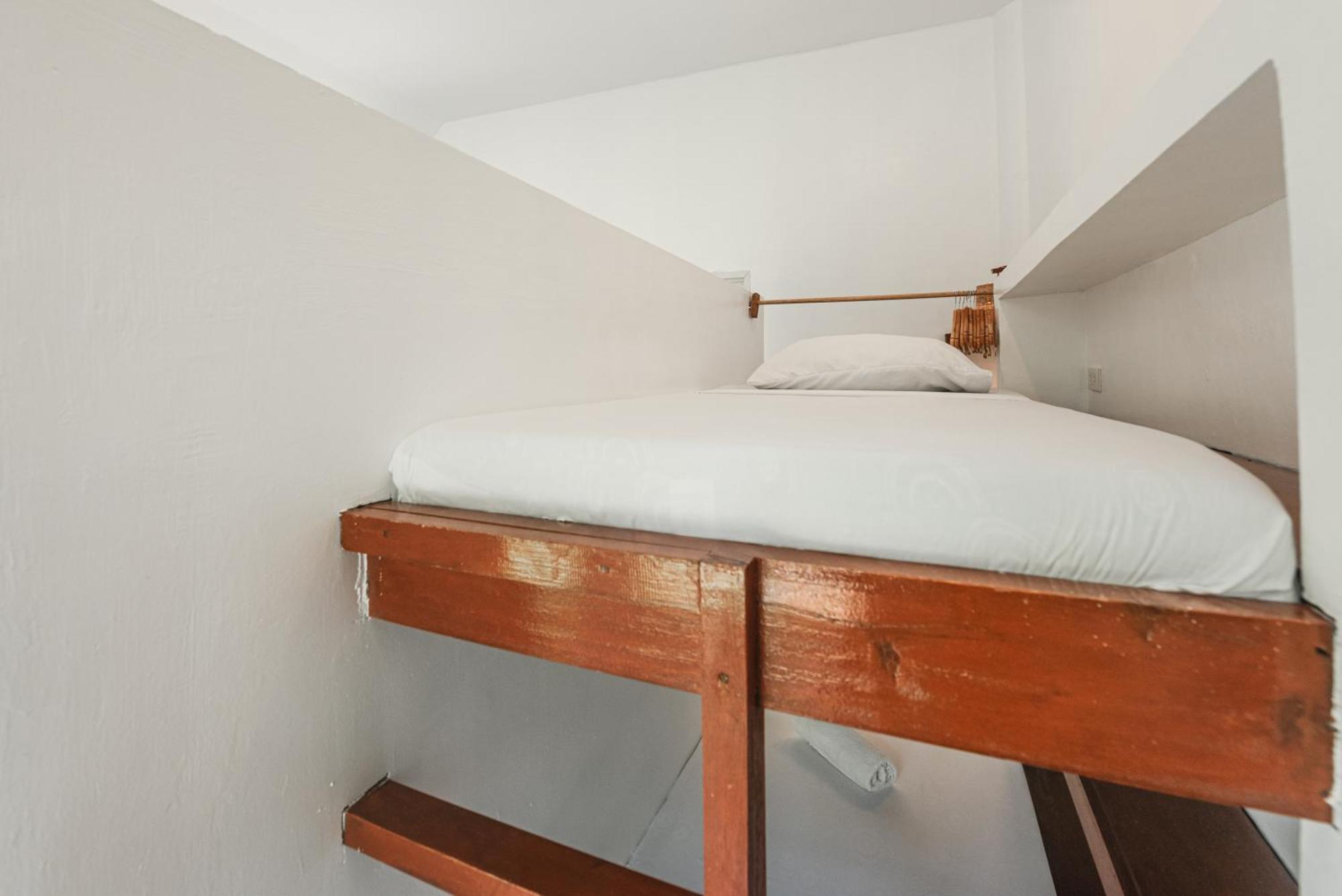 Hotel Blauset House II à General Luna  Extérieur photo
